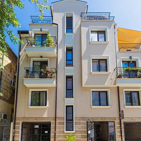 Luxury Апартамент
